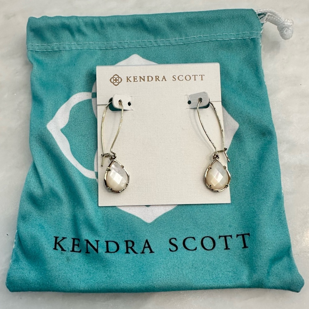 Kendra Scott Dee drop earrings - Picture 6 of 9